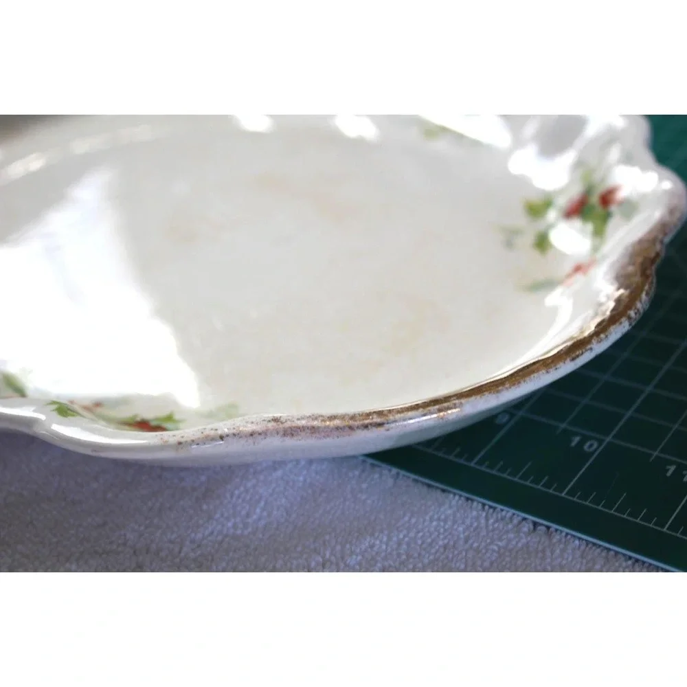 Homer Laughlin Hudson Holly Scalloped Oval Serving‎ Platter 15.5 Inch